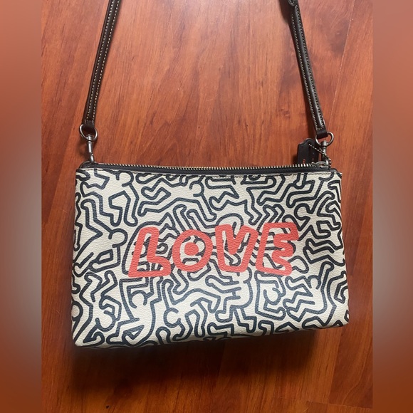 Keith haring x coach collab pebble purse - Picture 2 of 6